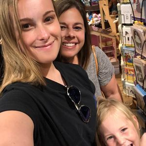 Meet your Posher, Stephanie